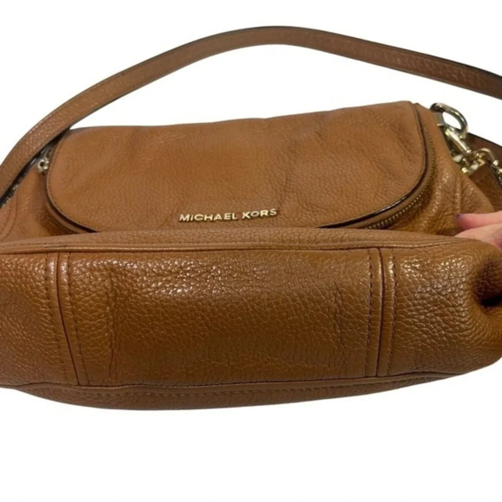 Michael Kors Bedford Flap Shoulder Crossbody Bag Purse Pebbled Leather Brown‎